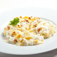 Cottage cheese pasta with bacon cubes