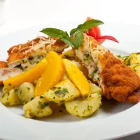 Chicken breast Cordon bleu style